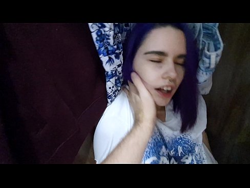 ❤️ Leidsin oma õe kapist ja aitasin tal cumida ❤️❌ Anaal porno at us ☑